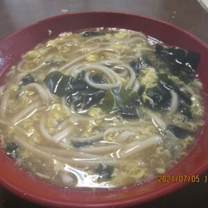 わかめとたまごのあんかけうどん